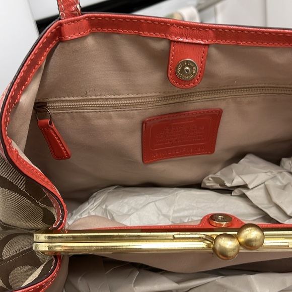 Coach KISSLOCK Very Pretty Orange & Coated Canvas  Signature Stripe Handbag - Picture 6 of 7